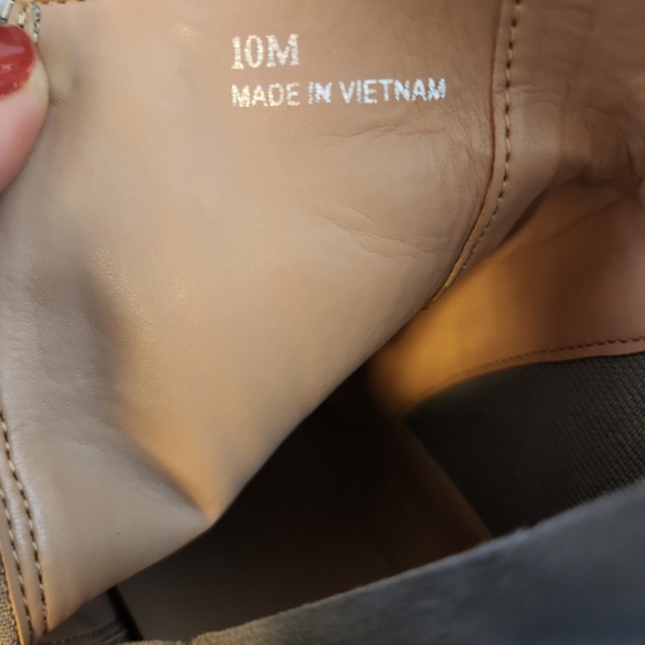 Linea Paolo, Woman's Gray suede wedge  Sneaker Bootie, rarely worn, Size 10 - Picture 5 of 10